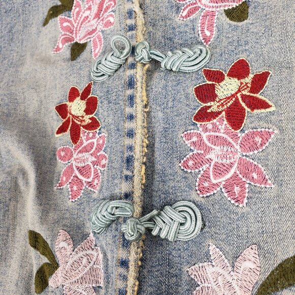 INC Concepts Petite P Denim Jacket Embroidered Flowers Womens Frog Closure Coat - Picture 9 of 16